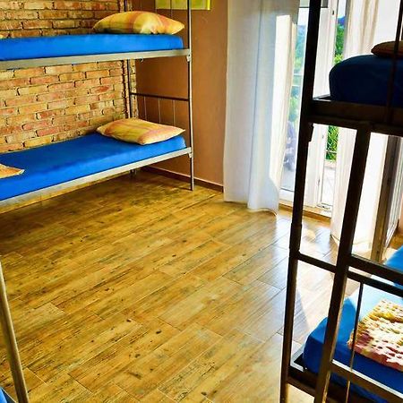 Hostel Anton Tivat Eksteriør billede