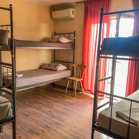 Hostel Anton Tivat Eksteriør billede