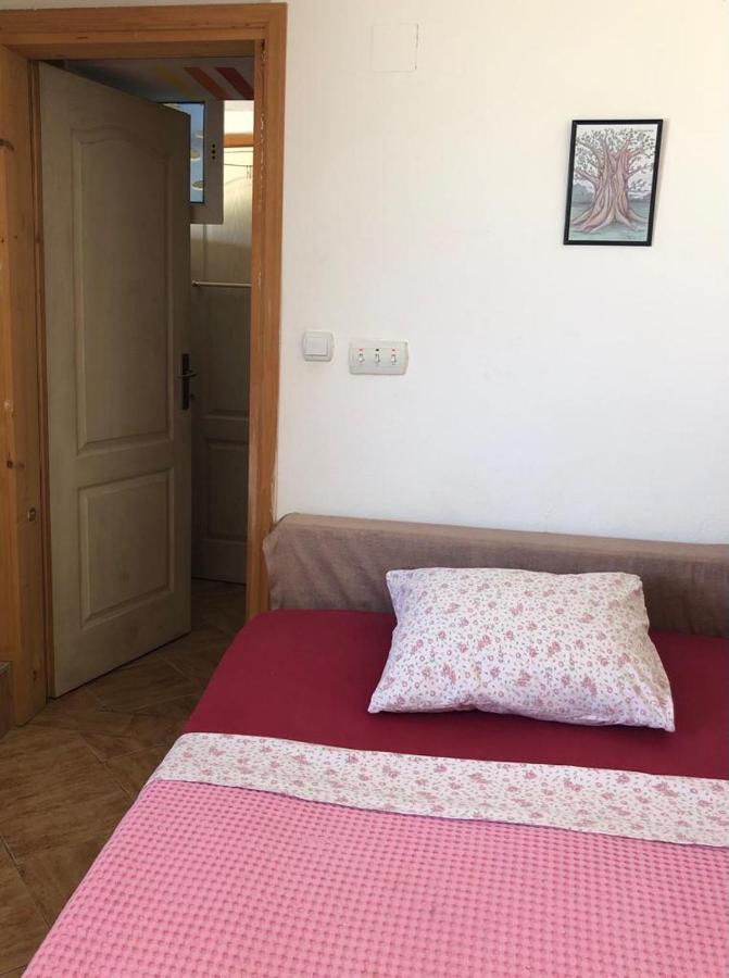Hostel Anton Tivat Eksteriør billede