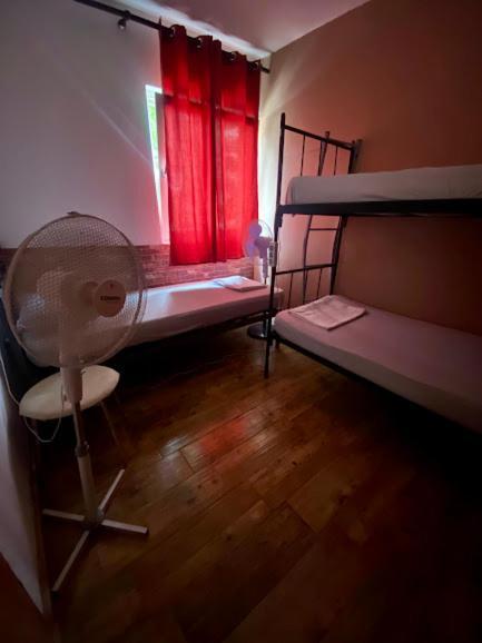 Hostel Anton Tivat Eksteriør billede