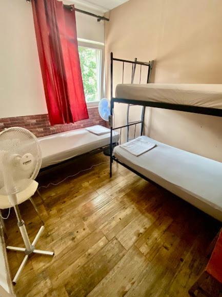 Hostel Anton Tivat Eksteriør billede