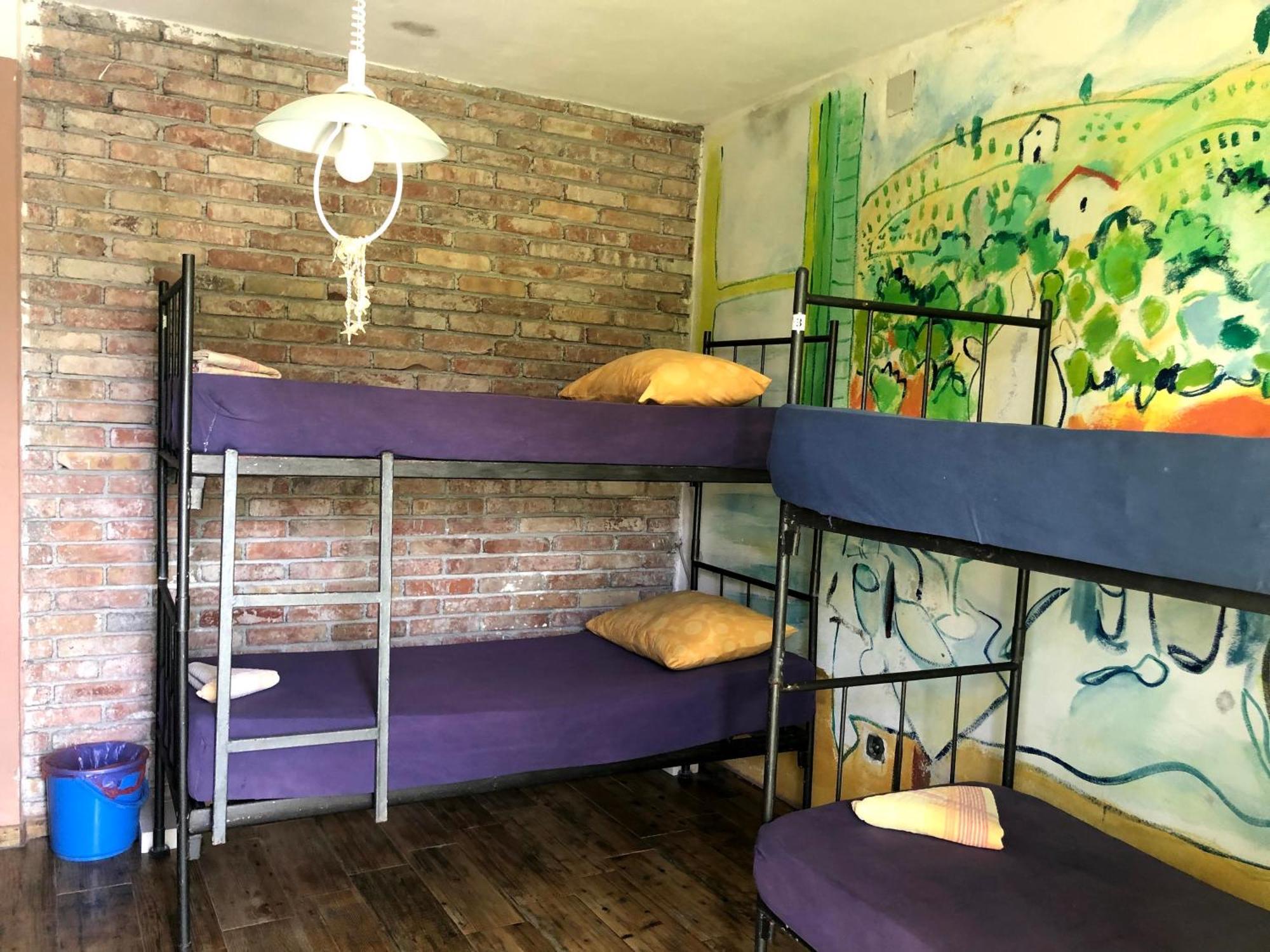 Hostel Anton Tivat Eksteriør billede